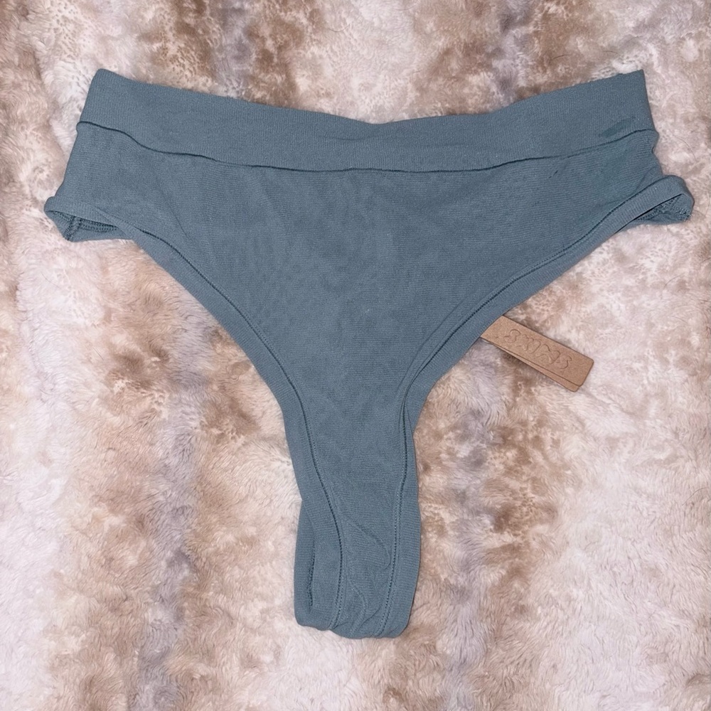 SKIMS Thong Panties in Arctic Blue 4x NWT Runs Small